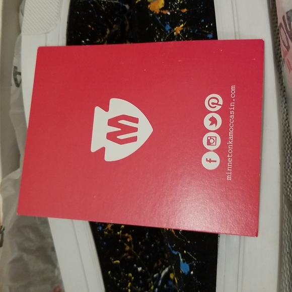 💎2 for $25💎 Minnetonka Paint Splatter Slip-on Tennis Shoes, size 8.5 Womens - Picture 13 of 15